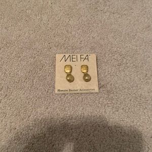Nwt vintage mei fa gold hanging earrings